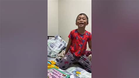 Play in Tagalog.